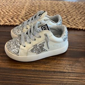 Toddler star sneaker
